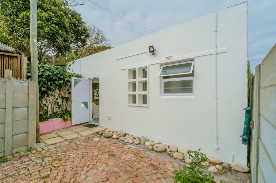 2 Bedroom Property for Sale in Kommetjie Western Cape